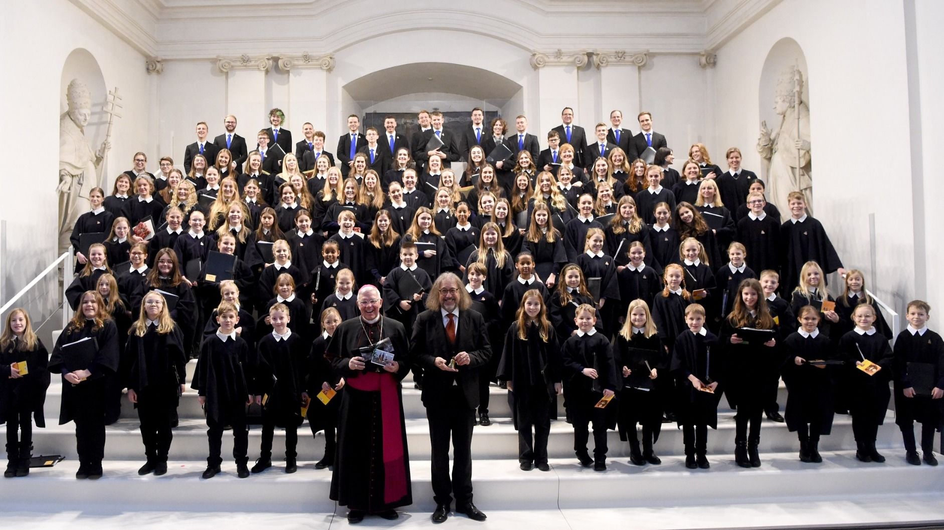 Weihbischof und Domdechant Prof. Dr. Karlheinz Diez predigte am Gedenktag des Heiligen Stephanus im Fuldaer Dom über die Bedeutung von Versöhnung und des Bekenntnisses zu Christus. Alle Bilder: Bistum Fulda / Marzena Seidel