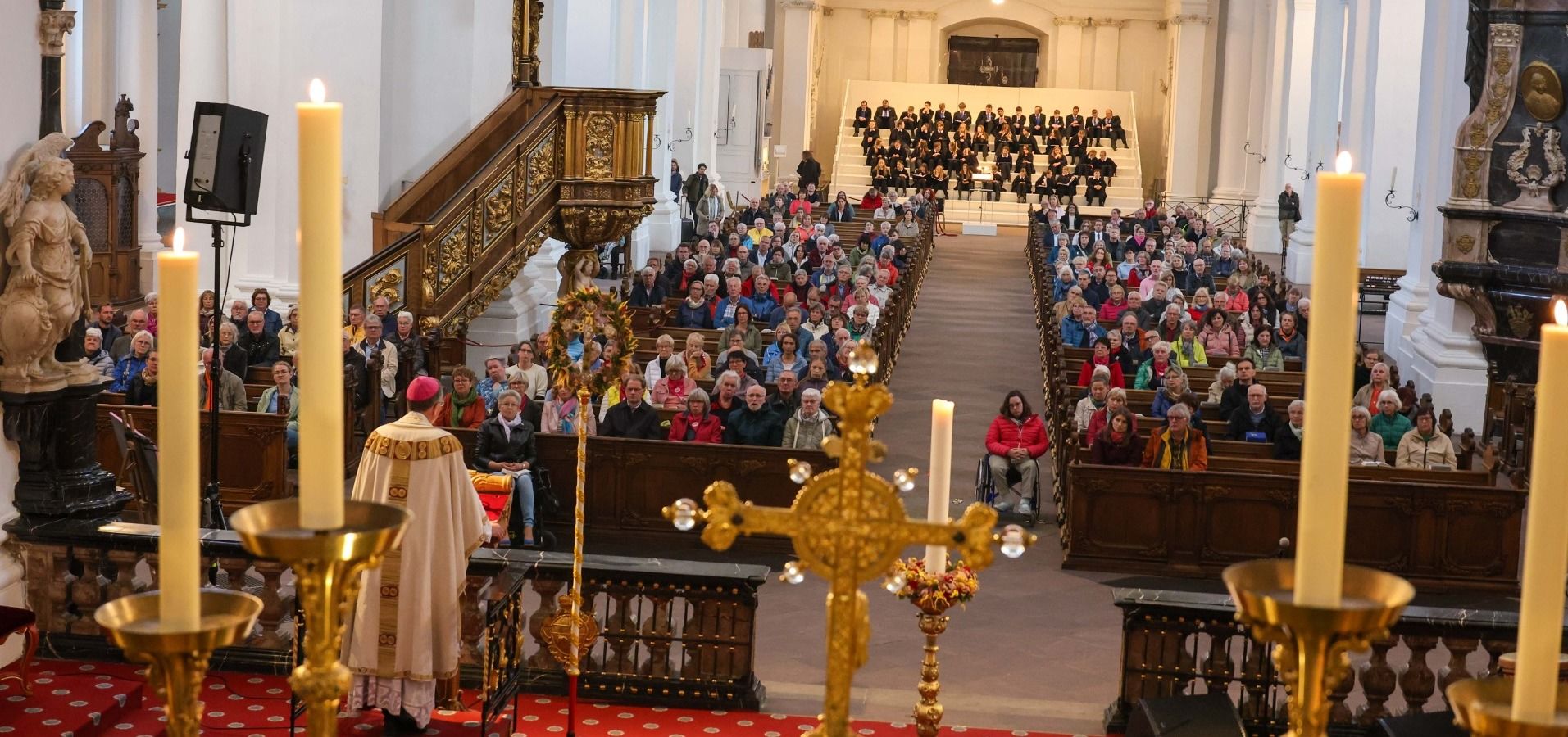 80 Jahre Kriegsende: Bischof Gerber feiert Friedensgottesdienst im Fuldaer Dom 